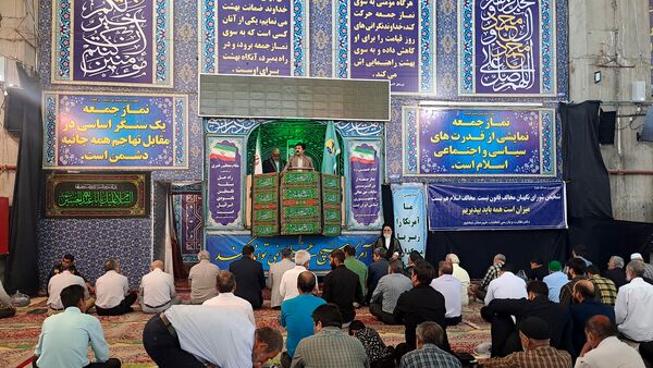 نماز جمعه در دهه سوم محرم در نیشابور