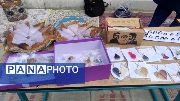 برپایی بازارچه کسب و کار در دبیرستان قلم‌چی۲ بن