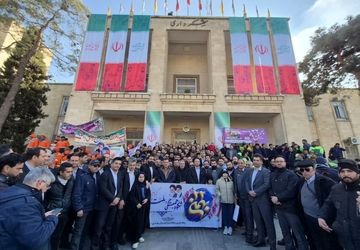 حضور ‌پرشور کارکنان واحد اتوبوسرانی  اصفهان در راهپیمایی ۲۲ بهمن