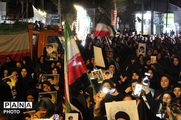 جاجرمی‌ها با شور و حضور بی‌نظیر پای این انقلاب ایستاده‌اند