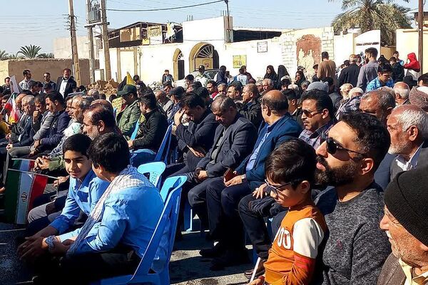 راهپیمایی 22 بهمن در سعدآباد