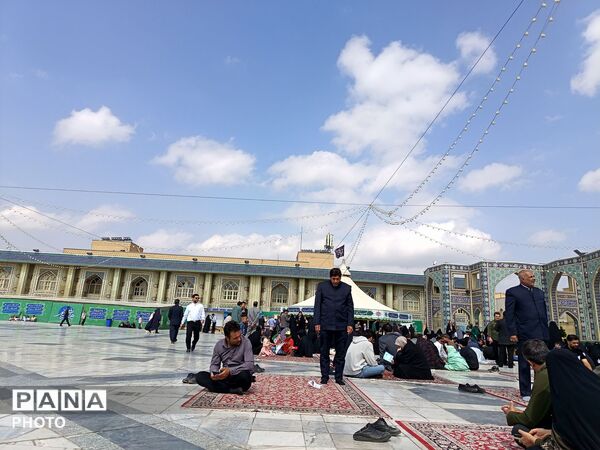 حرم ضامن آهو در آغازین روز دهه کرامت