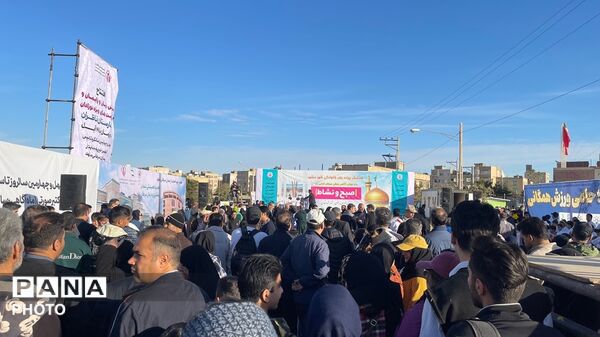 جلوه‌هایی از نشاط و همبستگی خانواده‌های مشهدی در همایش بزرگ پیاده روی