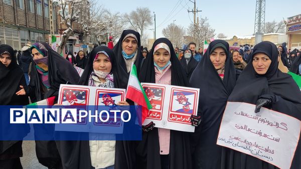 حماسه حضور مردم اراک در راهپیمایی، گامی بلند به سوی ظهور