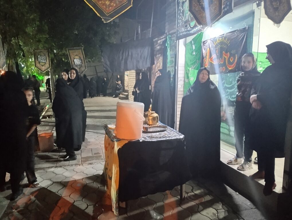 برپایی ایستگاه صلواتی در شهر تیتکانلو 