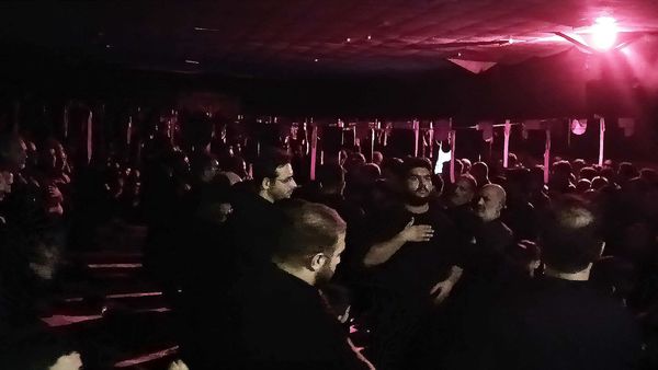 مراسم شب‌دهم محرم در هیئت فرهنگیان  نیشابور