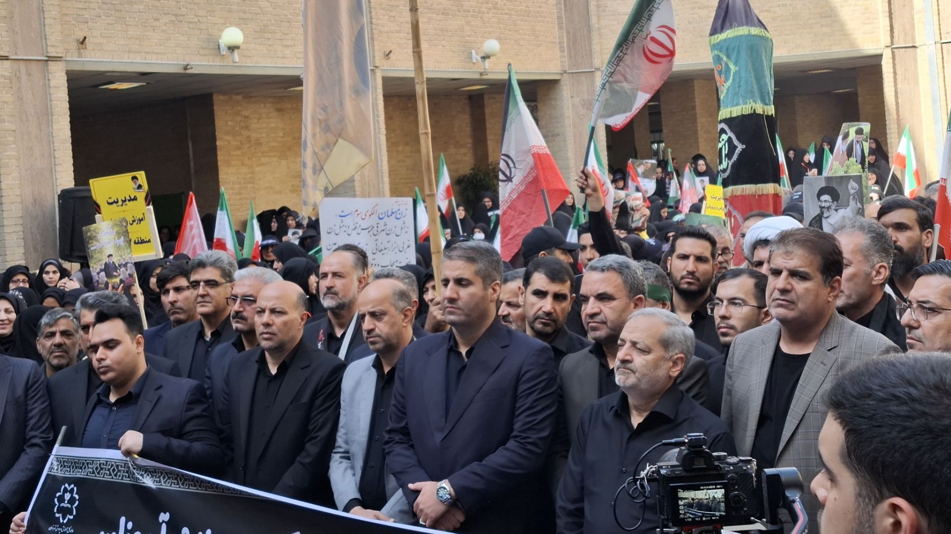 وداع آخر فرهنگیان با حضور وزیر آموزش و پرورش با رهبر شهید