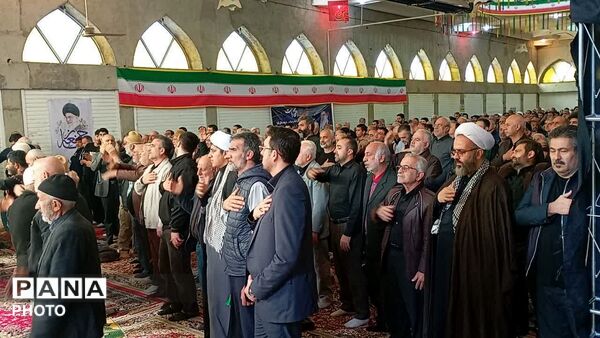 حضور حماسی مردم شهرستان کردکوی در نماز جمعه