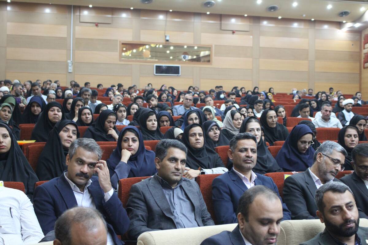 گرامیداشت هفته معلم و تجلیل از فرهنگیان هرمزگانی