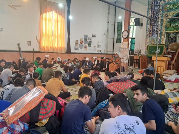 مراسم اعتکاف پسران در مسجد موسی بن جعفر آشخانه 