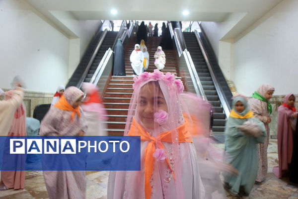 جشن تکلیف 2 هزار نفری دختران سراسر کشور در قم