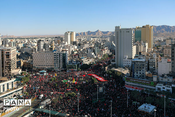 تشییع پیکر رهبر شهید انقلاب در مشهد مقدس-۱
