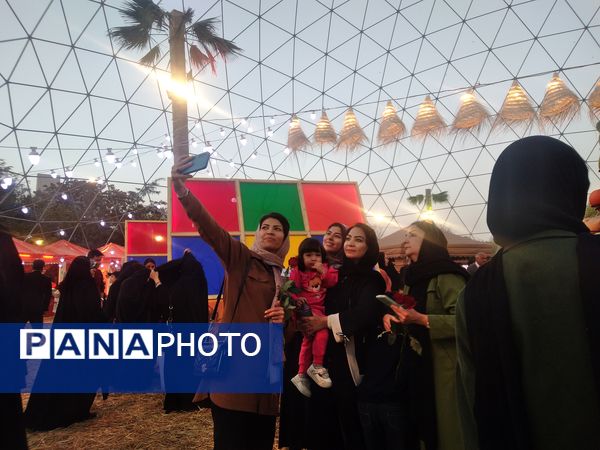 جشنواره طعم و رنگ پاییز با حضور شهردار مشهد آغاز به کار کرد