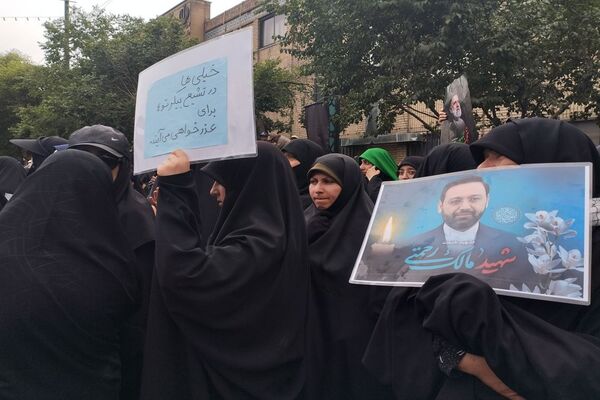 وداع تاریخی مشهدی‌ها با خادم‌الرضا؛ شهید جمهور
