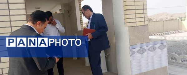 بازدید مدیر آموزش و پرورش ناحیه یک بندرعباس از مدارس روستای سرزه و خاروک