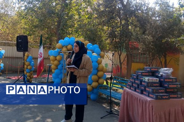 حضور دانش‌آموزان ناحیه دو شهرری در نمایشگاه طرح‌های علمی پژوش سرای بصیرت 