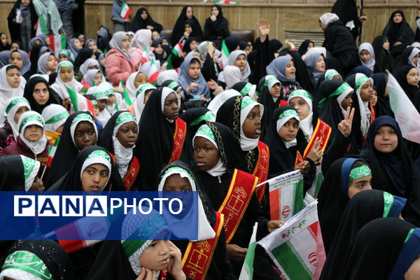 همایش دختران حاج قاسم 