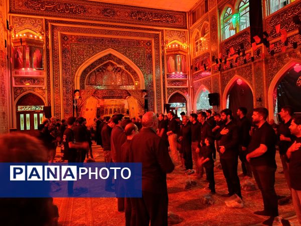 برگزاری مراسم عزاداری شب عاشورا در تکیه ابوالفضلی نیشابور 