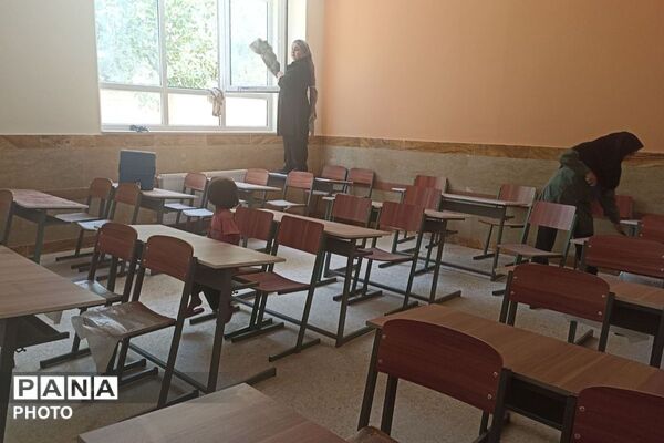لبخند مهر بر تار و پود مدرسه