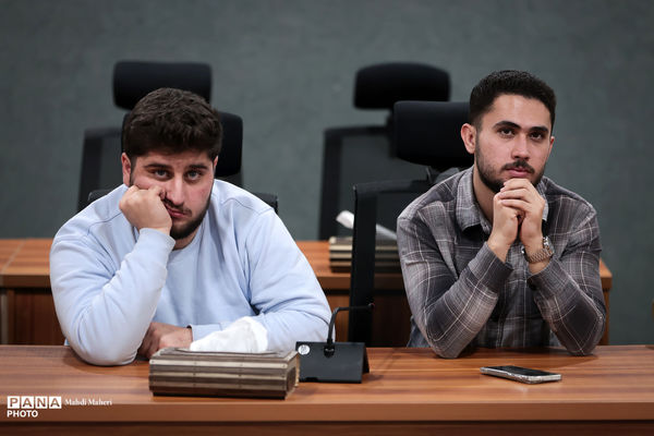 نشست صمیمی معاون پرورشی و فرهنگی وزیر آموزش و پرورش با دانشجویان رشته امورتربیتی و مسئولان تشکل‌های دانشجویی دانشگاه فرهنگیان