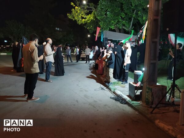 تجمعات شبانه پرشور در چهارراه هدایت مشهد
