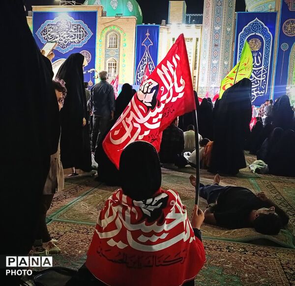 جشن آغاز امامت حضرت مهدی(عج) در مسجد جمکران