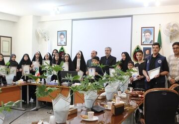 تجلیل از دانش‌آموز خبرنگاران پانا کاشان