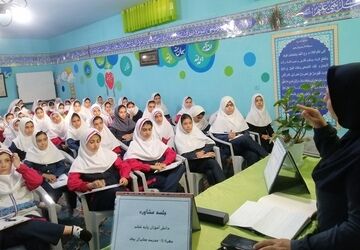 جلسه توجیهی کلاس ششمی ها گامی برای ساختن بهترین سال تحصیلی