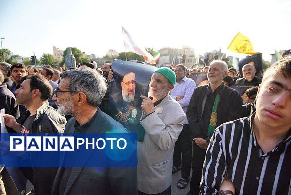 اجتماع مردم مشهد در فراق سید الشهدای خدمت 