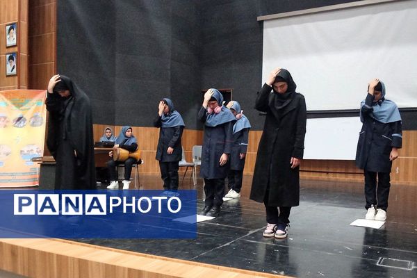  جشنواره «فردا»؛ جایی که خلاقیت دانش‌آموزان شهرقدس به صحنه آمد.