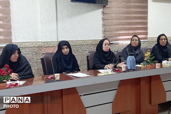 توانمندسازی مشاوران مدارس، گامی برای هدایت تحصیلی استاندارد در آموزش و پرورش قرچک