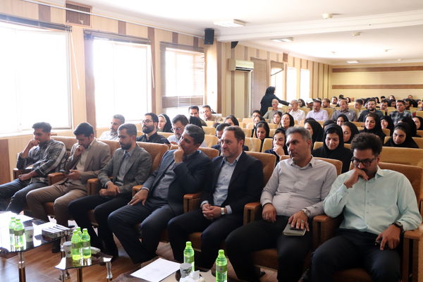 برگزاری مراسم روز ملی به‌ورز در شبکه بهداشت و درمان قروه