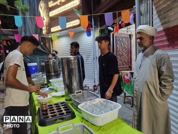 عطر چای و روضه در گلشن