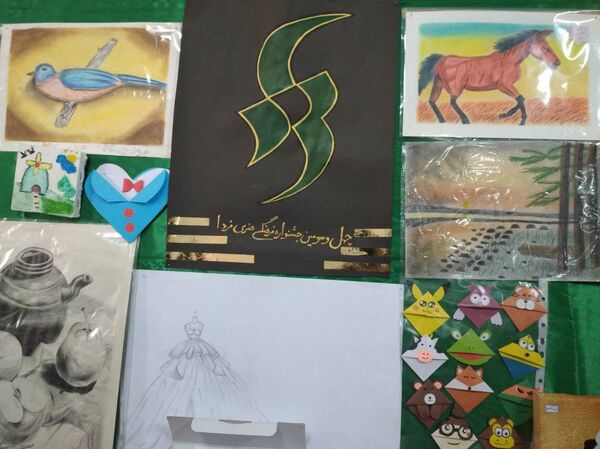 نمایشگاه هنرهای دستی دانش‌آموزان دبستان آزادی در هفته ماها