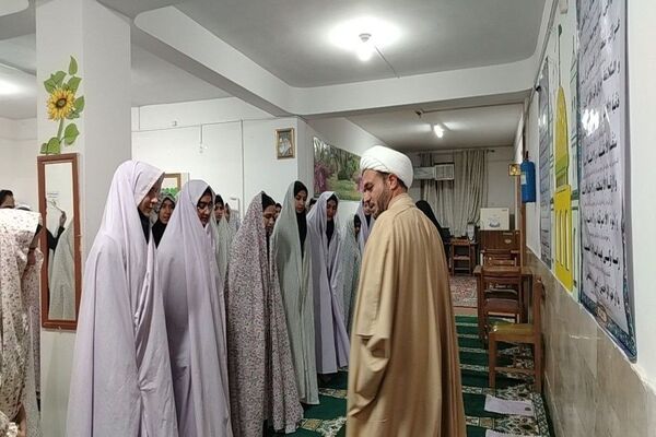 جلسه بصیرتی  در آموزشگاه شهید مجید دهنوی