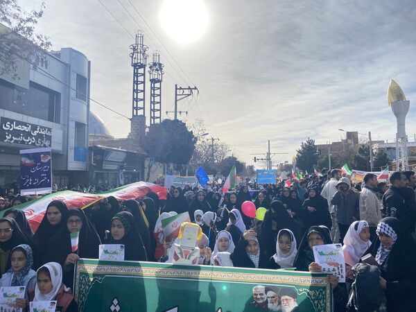 باخرز یکپارچه حماسه، حضور مردم در راهپیمایی 22 بهمن