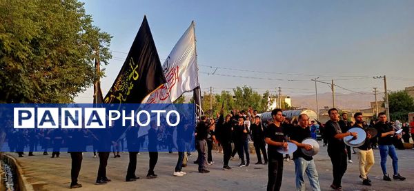  حضور پررنگ نوجوانان وجوانان در تاسوعای حسینی