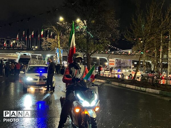 تجمع باشکوه مردم کرج برای مبارزه با دشمن آمریکا صهیونی
