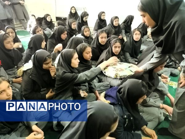 جشن ولادت امام زمان(عج) دردبیرستان حاج مهدی روحانی خلیل آباد