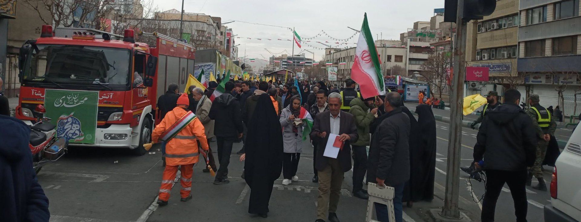 حضور مردم مقتدر تهران در راهپیمایی ۲۲ بهمن