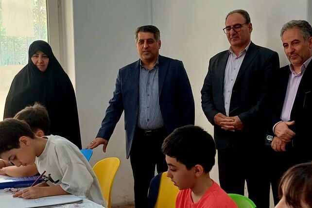 بازدید معاون پرورشی و فرهنگی آموزش و پرورش شهر تهران از پایگاه‌های اوقات فراغت کانون مفتح