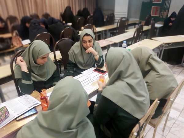 مسابقه بزرگ لیگ دانش آموزی جت مدارس منطقه ۵ تهران