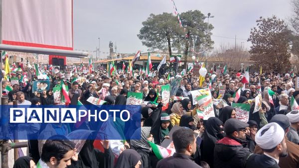 جلوه هایی از راهپیمایی جشن پیروزی انقلاب در شهر قم