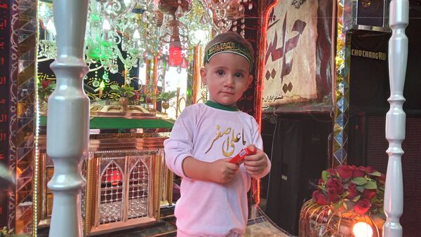 مراسم شیرخوارگان حسینی در حسینیه ولیعصر زرقان 