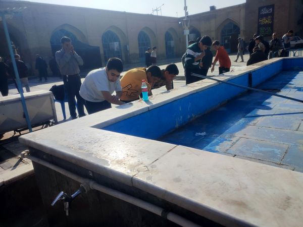 سه روز بندگی  در مسجد جامع نیشابور