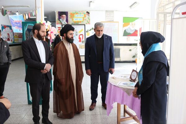 اختتامیه هفته پدافند غیرعامل در هنرستان دخترانه شیخ محمد بلیغ و معرفت فیروزکوه 