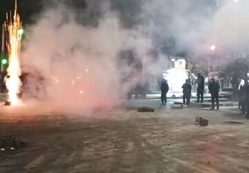 نورافشانی آسمان فاروج به مناسبت ایام الله دهه فجر