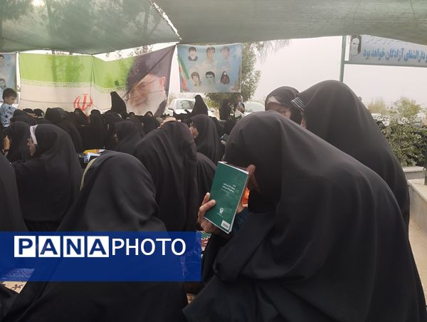 محفل نورانی دعای عرفه در گلزار شهدای شهرک طرق 