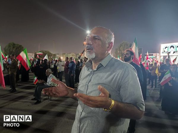 حماسه حضور؛ اجتماع بزرگ مردم بندرعباس
