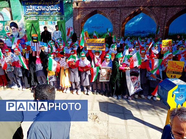 هم‌نوا با ۱۳ آبان؛ بروجرد یک‌صدا علیه استکبار جهانی